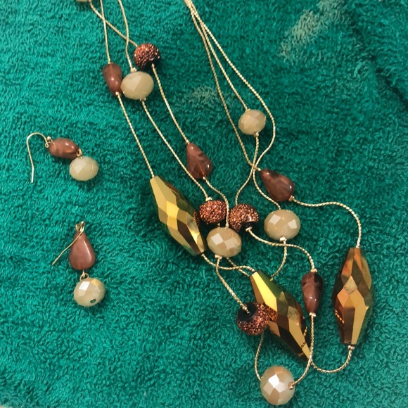 Set - Picture 1 of 1